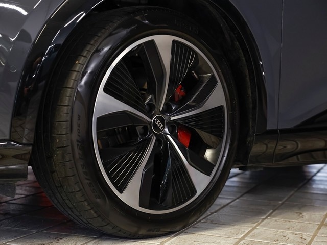 Audi Q6 e-tron Quattro