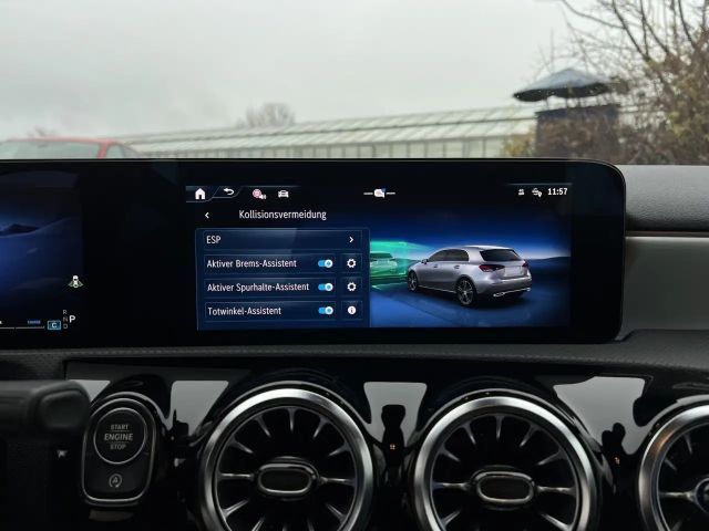 Mercedes-Benz A 180 Hatchback Progressive