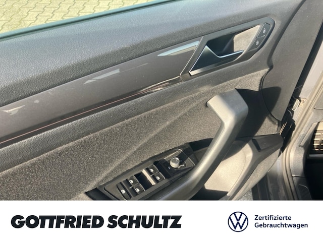 Volkswagen T-Roc Sport