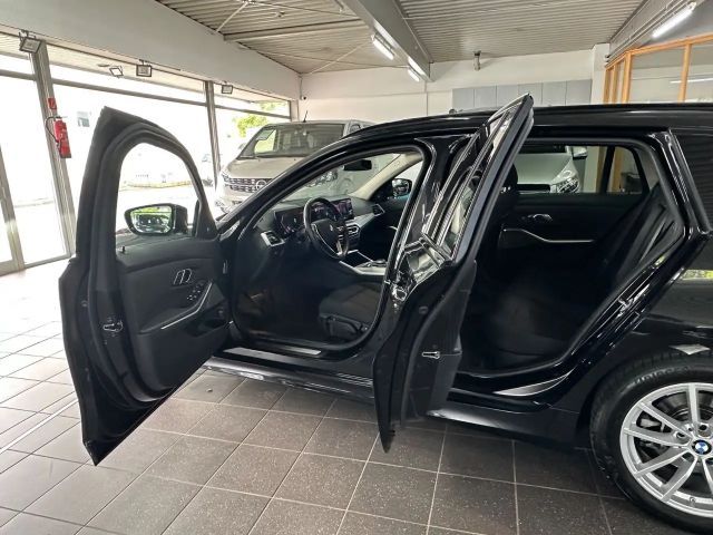 BMW 318 318d Touring