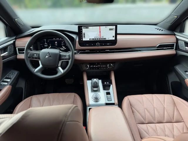 Mitsubishi Outlander 4WD PHEV