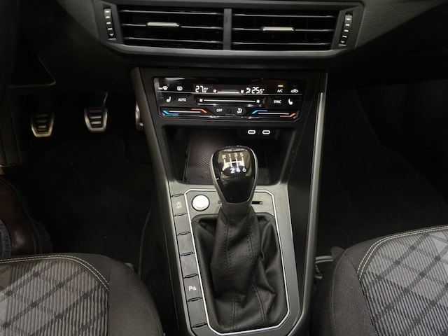 Volkswagen Taigo 1.0 TSI R-Line Style