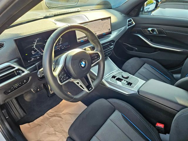 BMW 330 330e 330i M-Sport xDrive