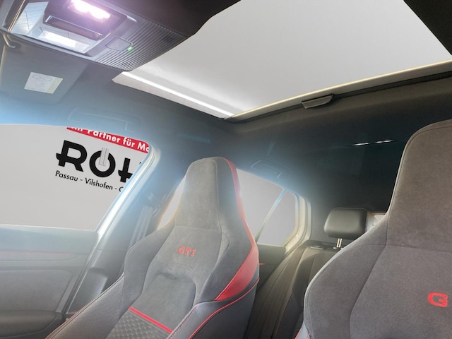 Volkswagen Golf 2.0 TSI DSG Golf VIII