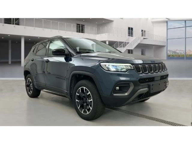 Jeep Compass 4x4 Hybrid Trailhawk