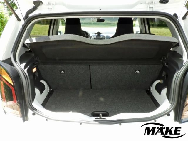 Volkswagen up! Active