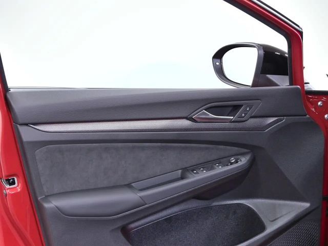 Volkswagen Golf 1.5 TSI R-Line Style