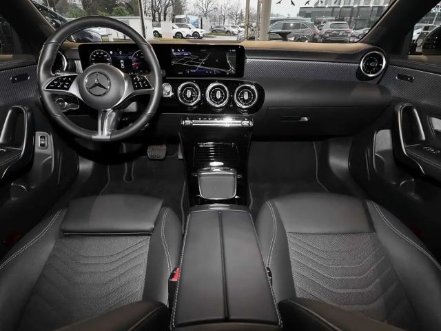 Mercedes-Benz CLA 180 Coupé Progressive