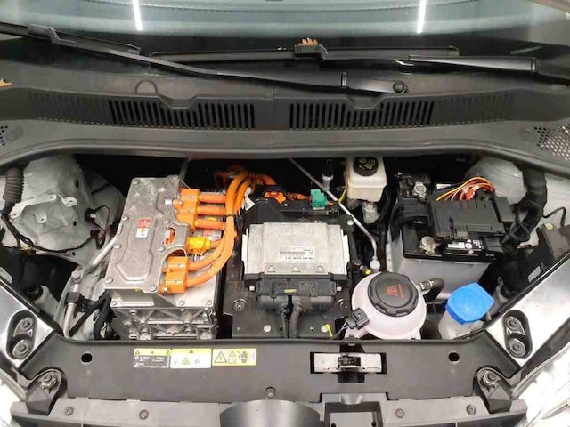 Volkswagen e-up! Automatik NAVIV. KAMERA GRA APS SITZHEIZUNG CLIMATRONIC