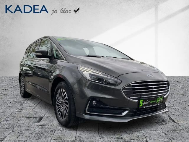 Ford S-Max Titanium