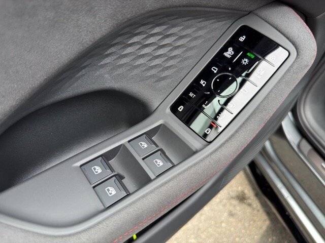 Audi A6 Avant Quattro S-Tronic