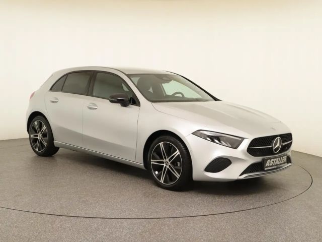 Mercedes-Benz A 180 Progressive