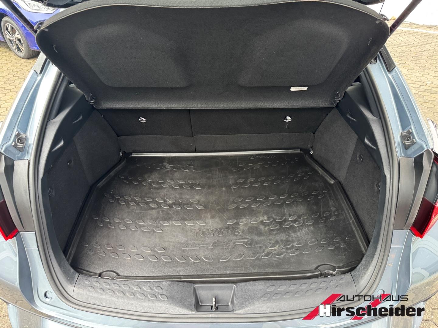 Toyota C-HR Hybride Team D