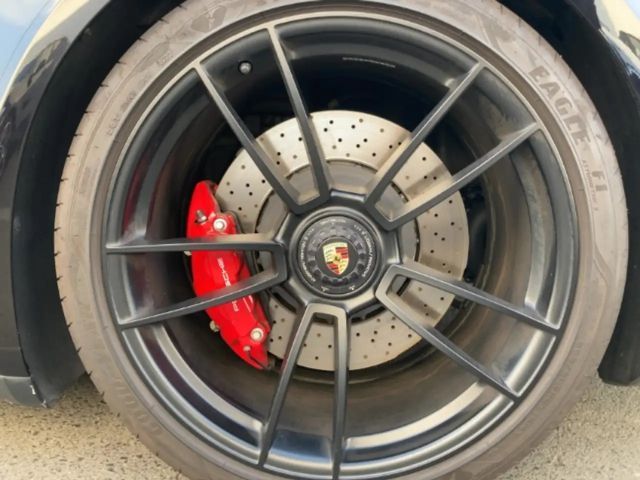 Porsche 911 Cabrio Carrera GTS