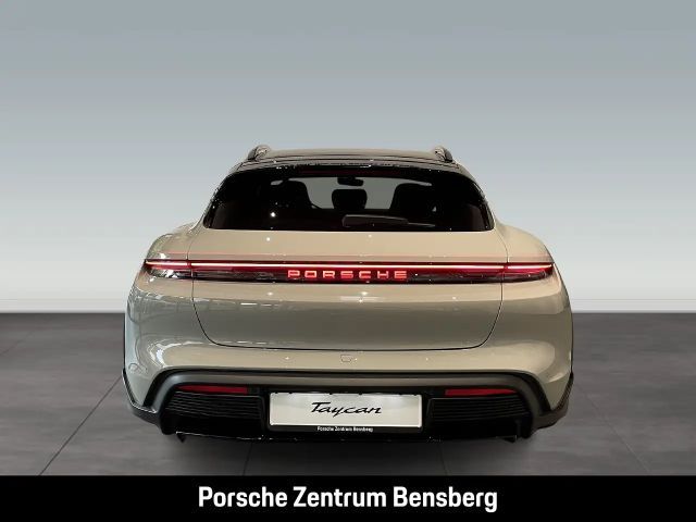 Porsche Taycan 4 Cross Turismo