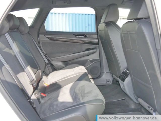 Volkswagen ID.7 IQ.Drive Pro