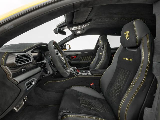 Lamborghini Urus Performante