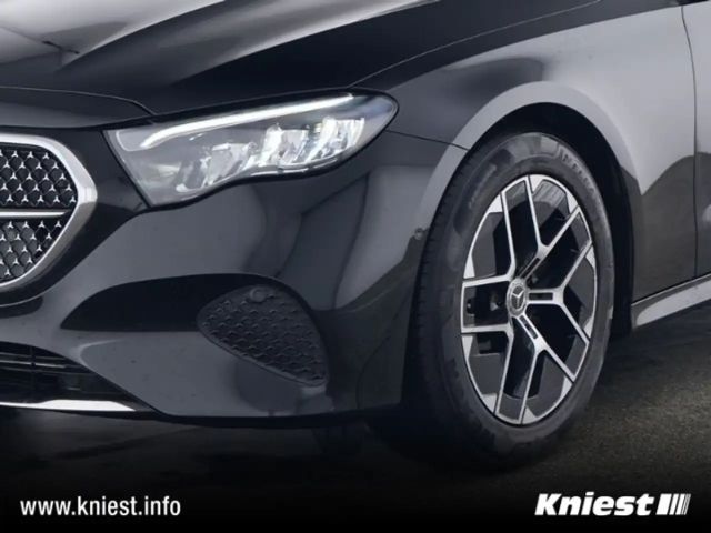 Mercedes-Benz E 200 AVANTGARDE Estate