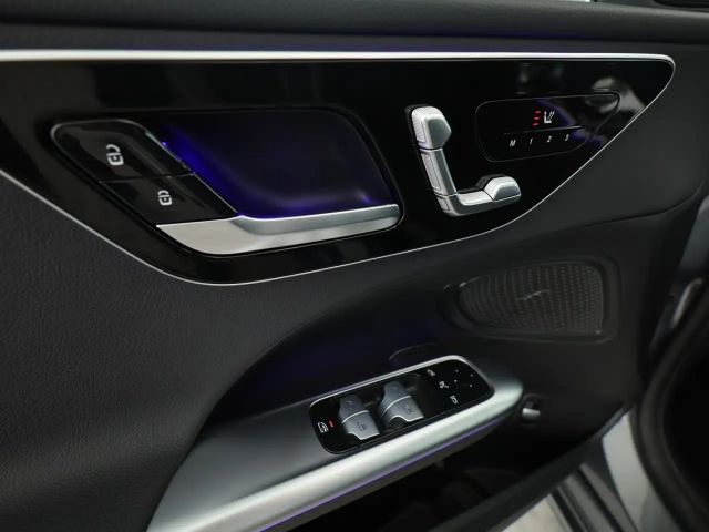 Mercedes-Benz C 200 AVANTGARDE Sedan