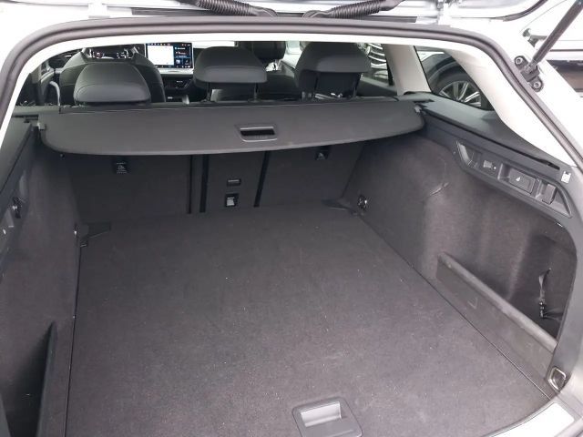 Volkswagen Passat 1.5 eTSI Business DSG Variant