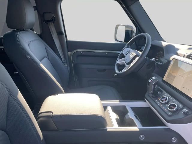 Land Rover Defender 3.0 110 D300 Dynamic SE