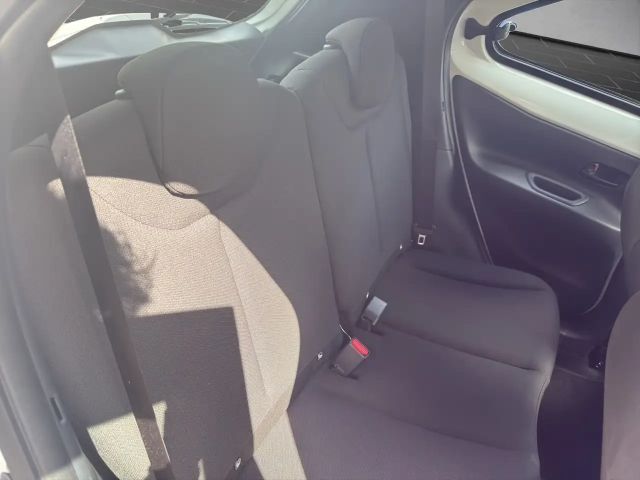 Toyota Aygo 1.0 VVT-i Business Hatchback