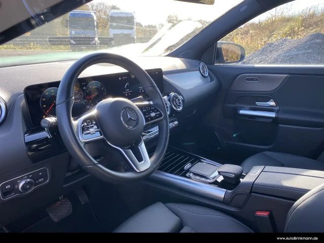 Mercedes-Benz GLA 200 Progressive