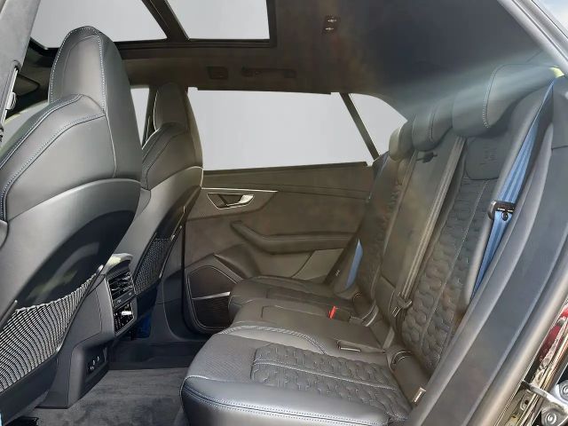 Audi RS Q8 Performance