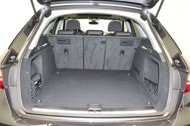 Audi A4 35 TFSI Avant S-Tronic