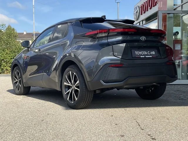 Toyota C-HR Hybride Team D