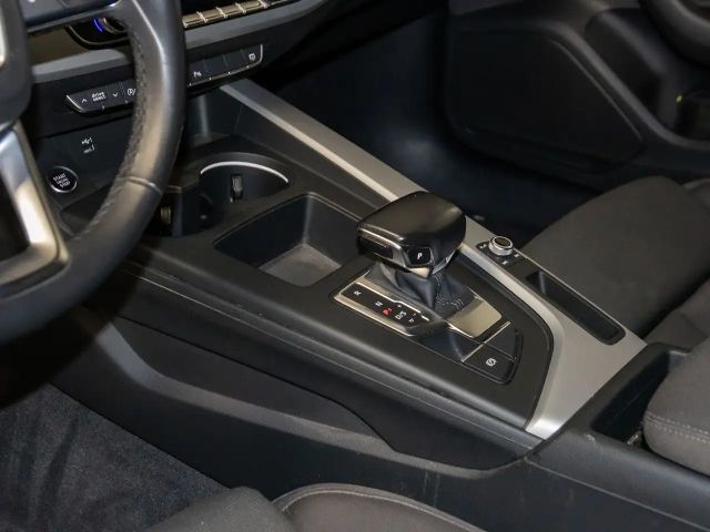 Audi A4 40 TFSI S-Line