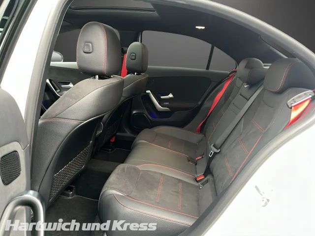 Mercedes-Benz A 35 AMG AMG Line