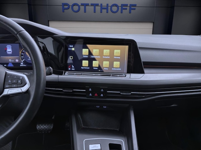 Volkswagen Golf 1.5 eTSI DSG Style Variant