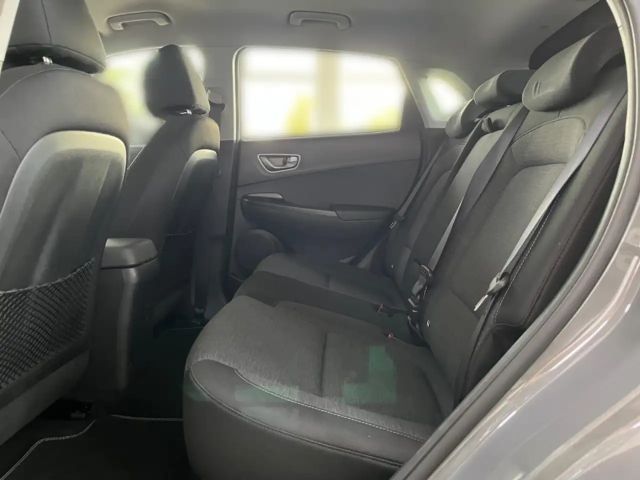 Hyundai Kona BATTERIEZERTIFIKAT+NAVI+WÄRMEPUMPE+APPLE/ANDROID+S