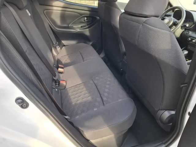 Toyota Yaris Active Hatchback Hybride