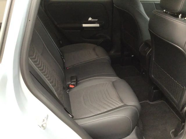 Mercedes-Benz B 200 B 200 d Progressive