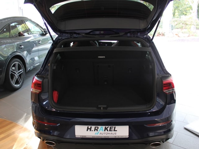 Volkswagen Golf 2.0 TSI Golf VIII