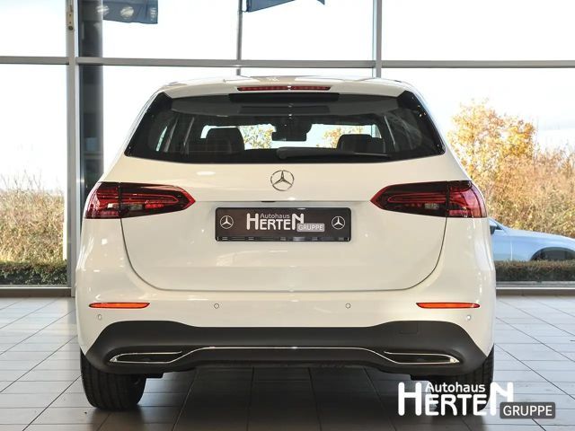 Mercedes-Benz B 180 Progressive Sedan