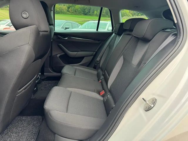 Skoda Octavia 2.0 TDI Ambition Combi