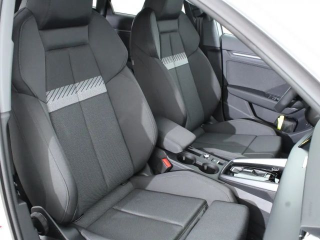 Audi A3 30 TFSI Sedan