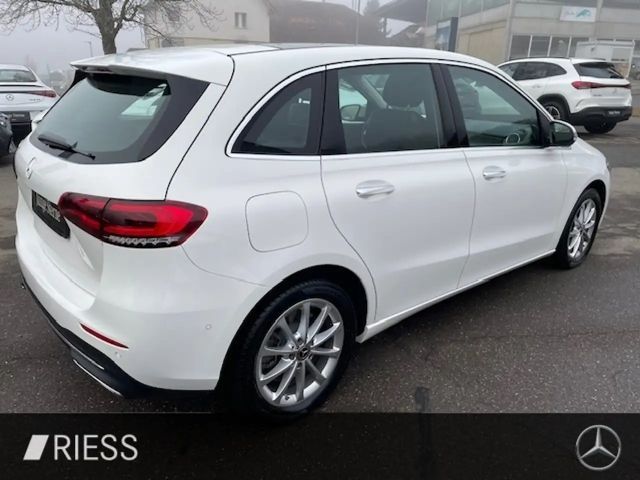 Mercedes-Benz B 250 B 250 e