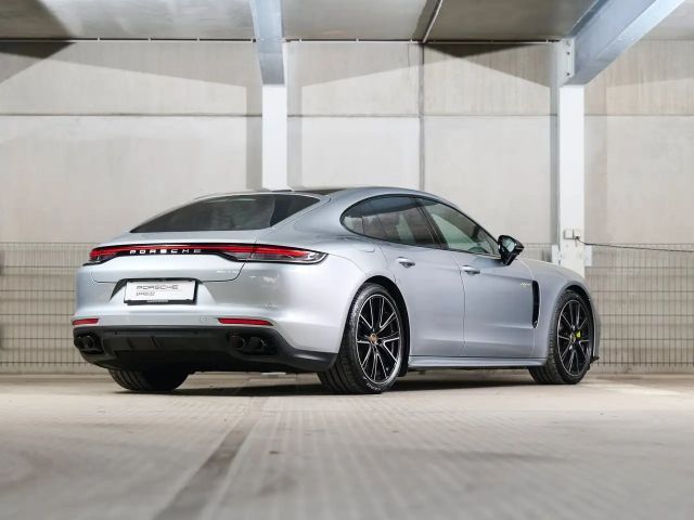 Porsche Panamera 4 E-Hybrid