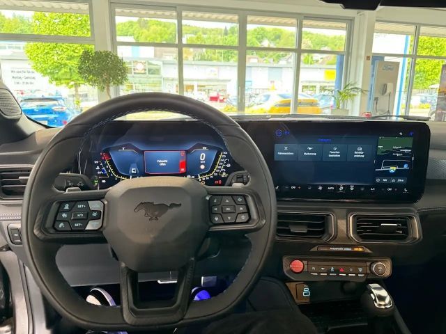 Ford Mustang Fastback GT 5.0 V8