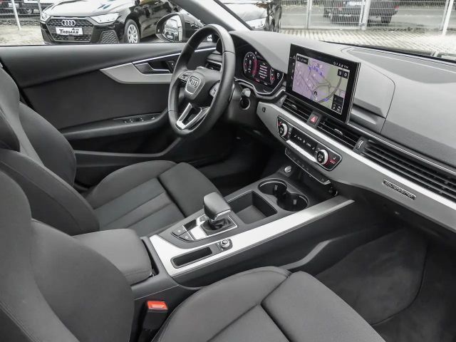 Audi A4 40 TFSI Quattro Sedan