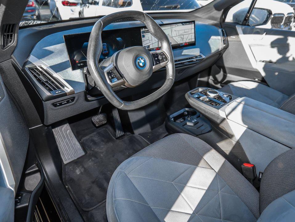 BMW iX xDrive40