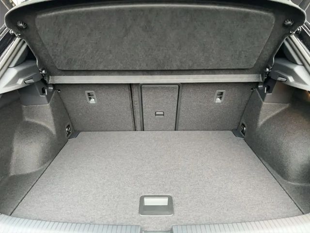 Volkswagen T-Roc DSG R-Line Style