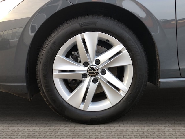 Volkswagen Golf 1.5 TSI Golf VIII Life