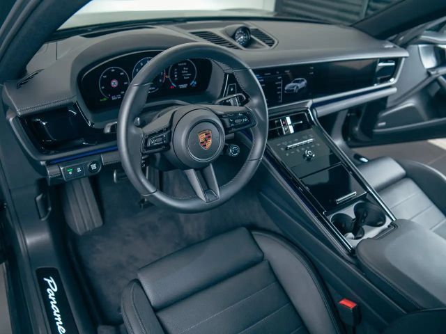 Porsche Panamera 4 E-Hybrid