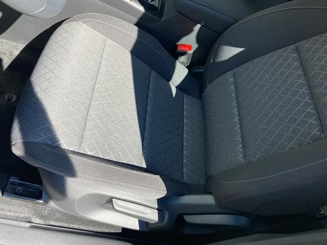 MG ZS Standard range