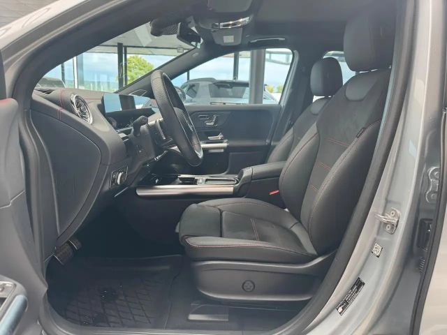 Mercedes-Benz EQA 300 4MATIC AMG Line